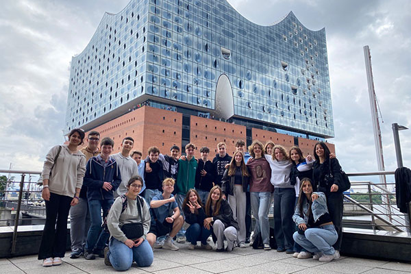 Schüler des Wittekind-Gymnasiums auf einer Schulfahrt nach Hamburg